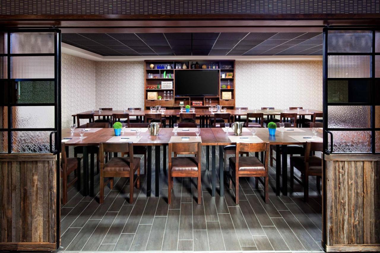 Four Points By Sheraton Edmundston Hotel & Conference Center Exteriör bild