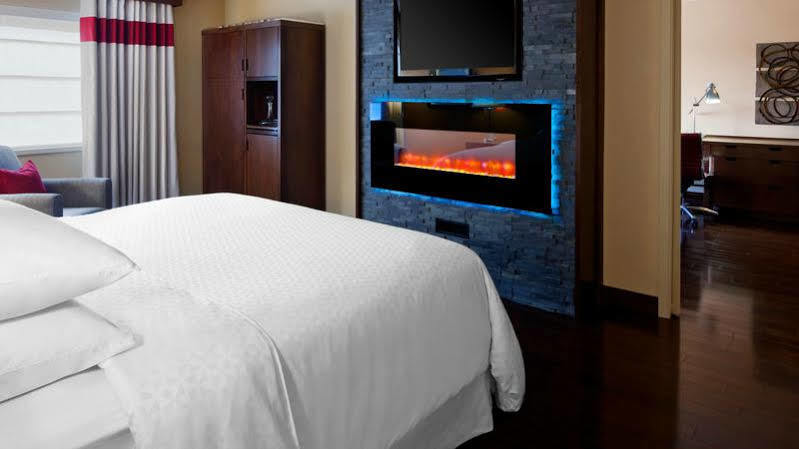 Four Points By Sheraton Edmundston Hotel & Conference Center Exteriör bild